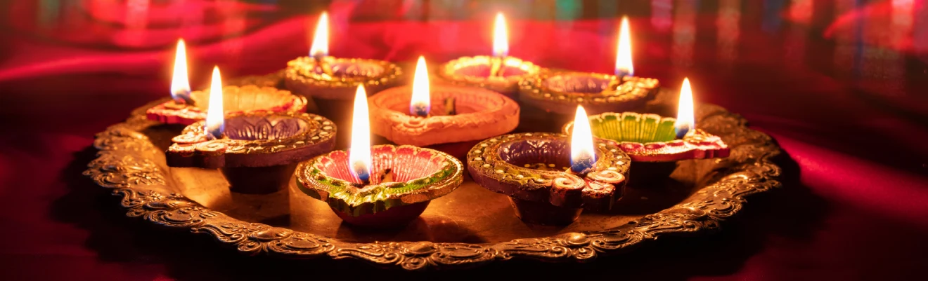 Harnessing Pichunt for Diwali: The Ultimate Resource for Photos, Videos, Templates & More
                